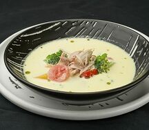 Zuppa di pollo al formagio