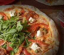 Pizza con salmon