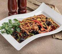 Свиные нити с рыбным вкусом