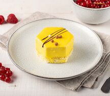 Пирожное Манго-маракуйя