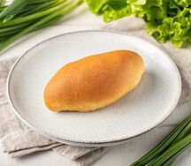 Пирожок с зеленым луком и яйцом