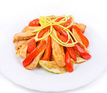 Грудки куриные с имбирем и овощами