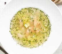 Уха традиционная из лосося и судака