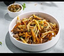 Жареный картофель с сезонными грибами