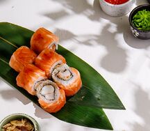 Ролл с креветкой темпура