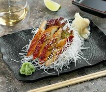 Сашими Угорь