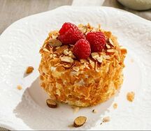 Домашний десерт без сахара с малиной