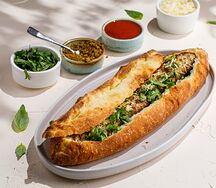 Люля-кебаб из курицы в хрустящей лодочке