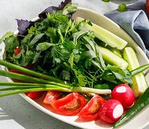 Сезонные овощи и зелень