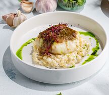 Треска под ореховым соусом с птитимом