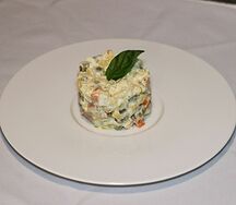 Оливье с копченой курицей