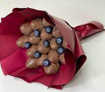 Букет из клубники в шоколаде Classic с голубикой, 16 ягод, №20