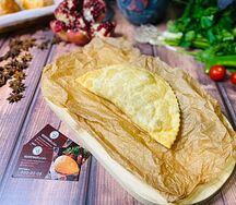 Чебурек с сыром и томатами