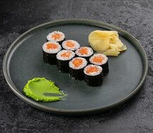 Маки ролл с лососем