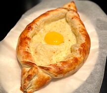 Хачапури по-аджарски (слоеное)
