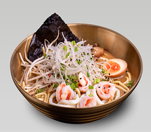 Рамен мисо с креветками и кальмаром