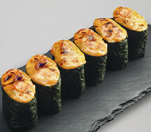 Суши запечнные острые