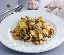Жареный картофель с грибами