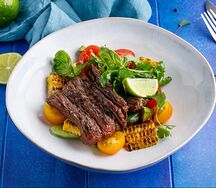 Стейк-салат с авокадо