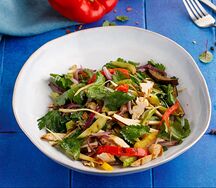 Гриль-салат с бараниной