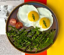Авторская яичница с рукколой