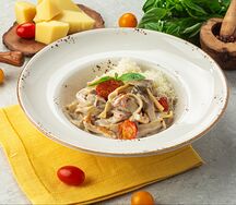 Тальятелле с грибами и беконом