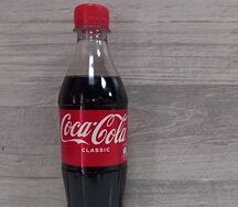 Coca-Cola (средняя)