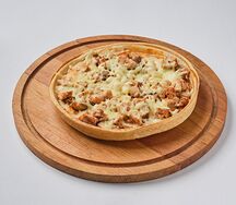 Пицца с курицей и сыром