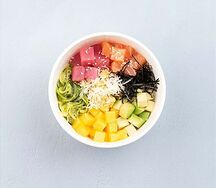 Поке с лососем и тунцом