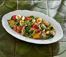 Салат с копчёной скумбрией 