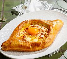 Хачапури по-аджарски