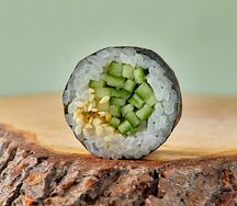 Маки-ролл с огурцом