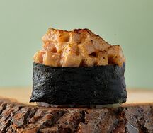 Запеченные суши с тунцом