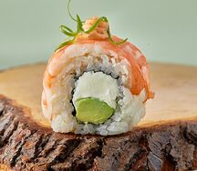 Ролл Филадельфия с креветкой и спайси-соусом