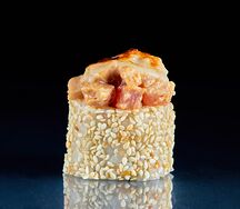 Запеченный ролл с тунцом и кунжутом