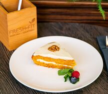 Пирог морковный со сливочным кремом