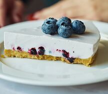 Чизкейк Черничный