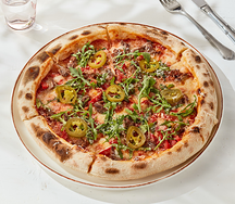 Пицца с говядиной и сладким перцем