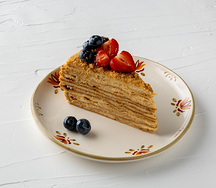 Наполеон с ягодами