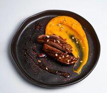 Утиная грудка с тыквенным пюре