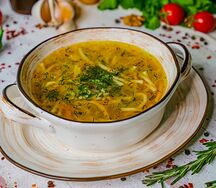 Куриный суп с лапшой