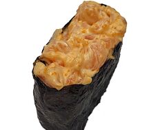 Гункан с лососем