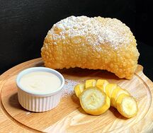 Чебурек сгущенка с бананом