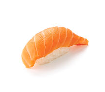 Суши с лососем