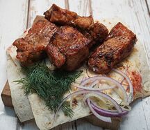 Шашлык из cвинoй шеи