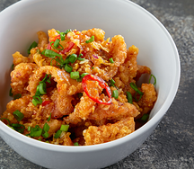 Кальмары с чесноком с соусом Sweet Chili