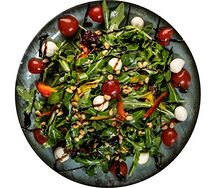 Руккола с моцарелла