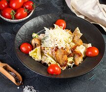 Цезарь с курицей