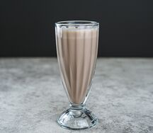 Шоколадный молочный коктейль