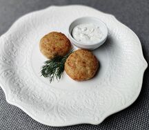 Щучьи котлеты с соусом тартар